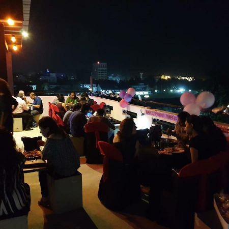 Beverly Hills Hotel Dehiwala-Mount Lavinia Kültér fotó