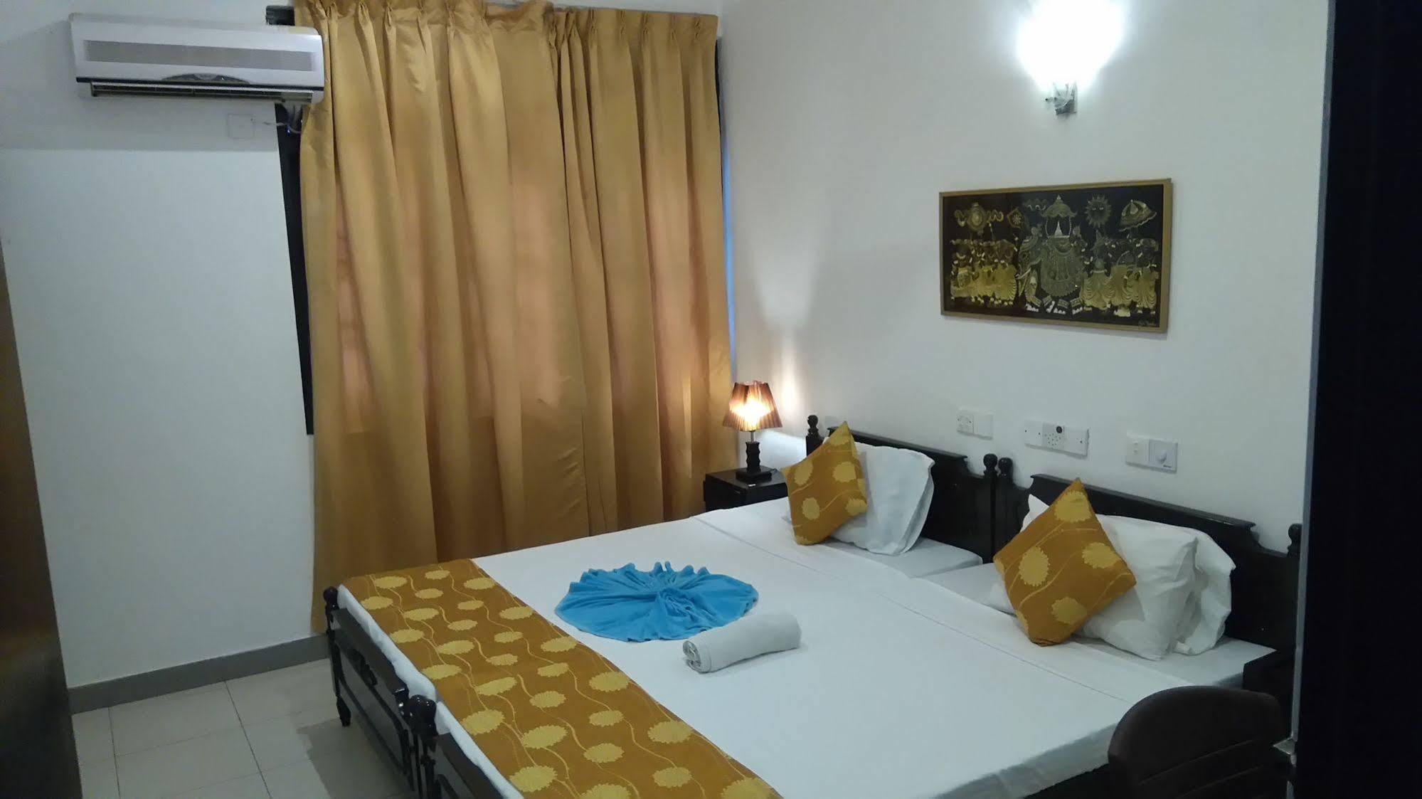 Beverly Hills Hotel Dehiwala-Mount Lavinia Kültér fotó