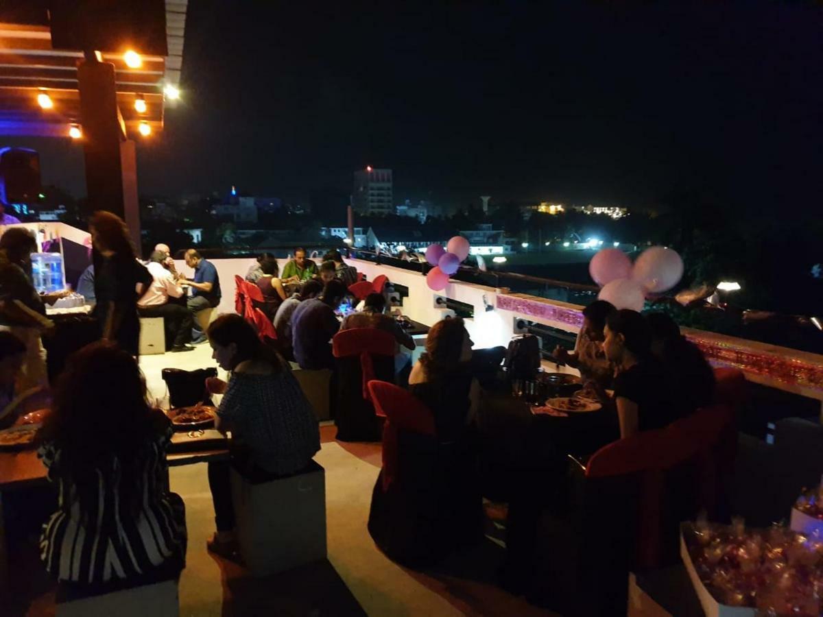 Beverly Hills Hotel Dehiwala-Mount Lavinia Kültér fotó